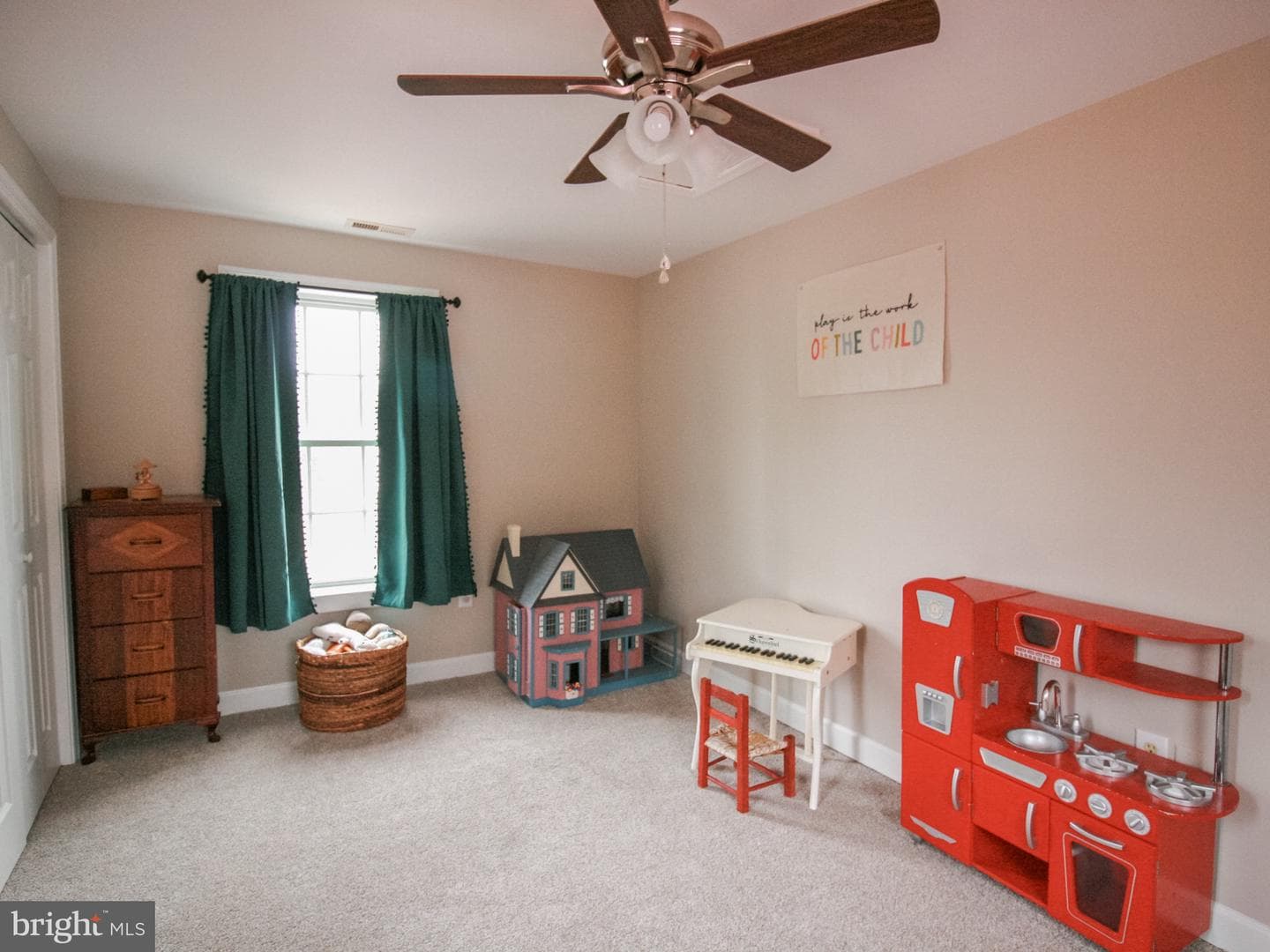 324 Mineral Avenue photo 24