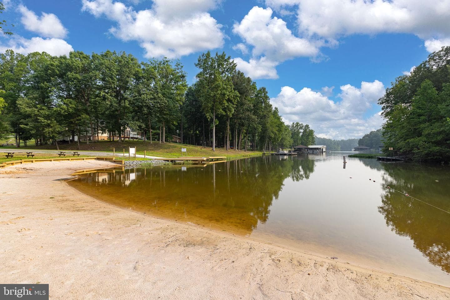 75 Mulberry Mdw photo 40