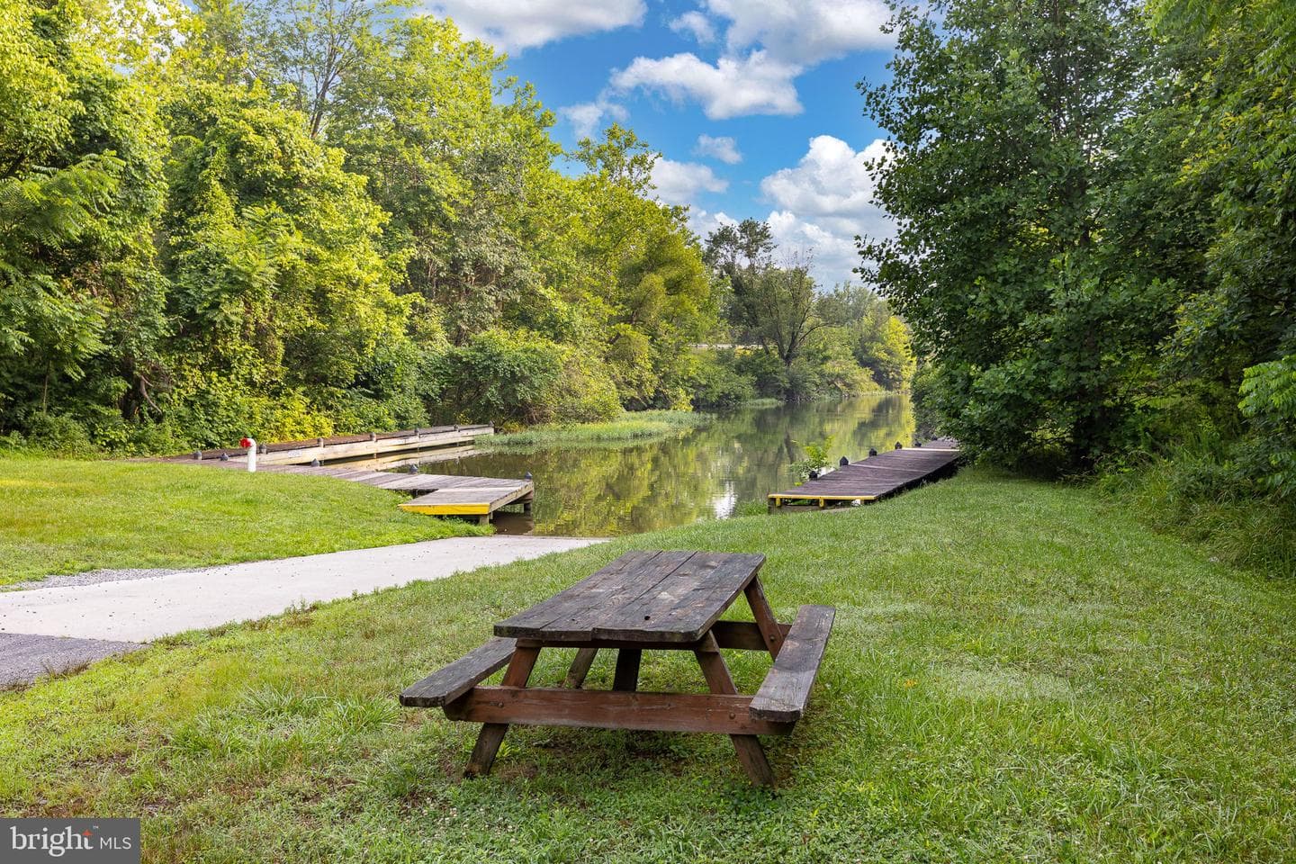 75 Mulberry Mdw photo 54