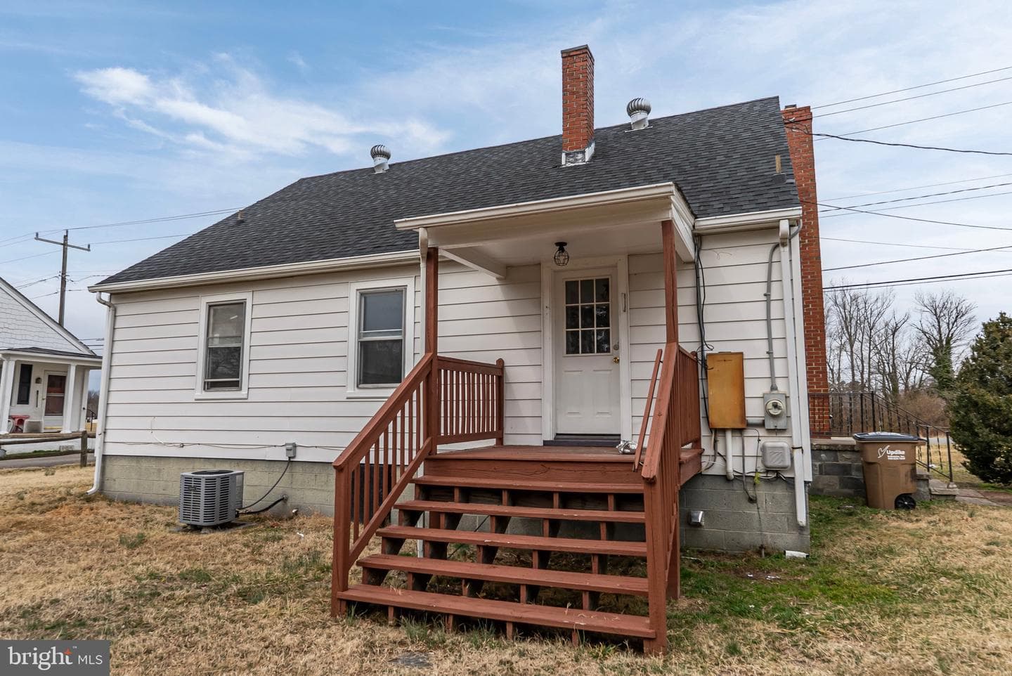 101 Lyde Avenue photo 3