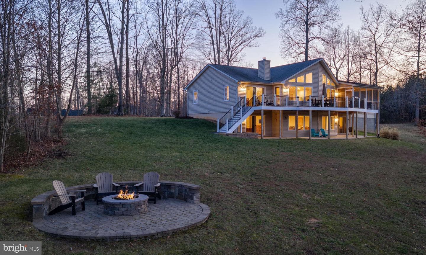 2045 Lake Forest Drive photo 5