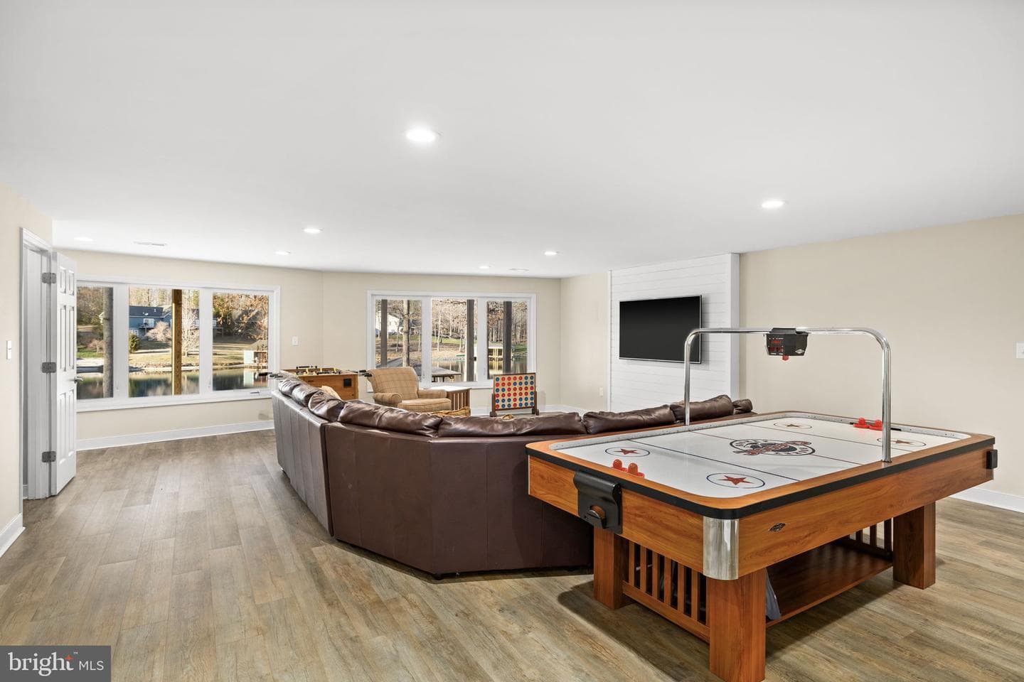 2045 Lake Forest Drive photo 54