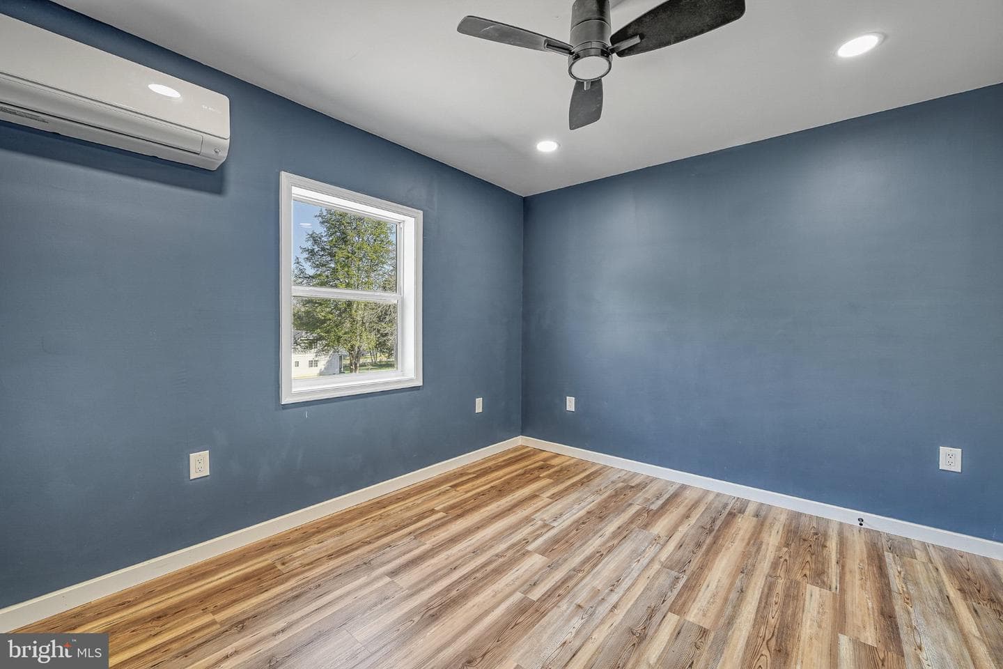 259 Redbud Drive photo 11