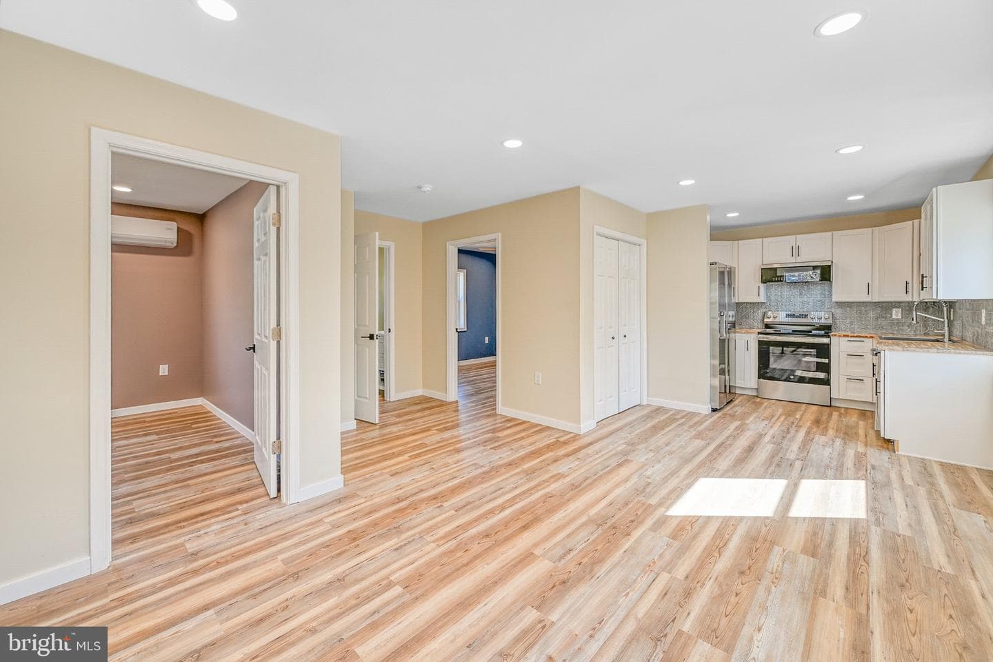 259 Redbud Drive photo 6