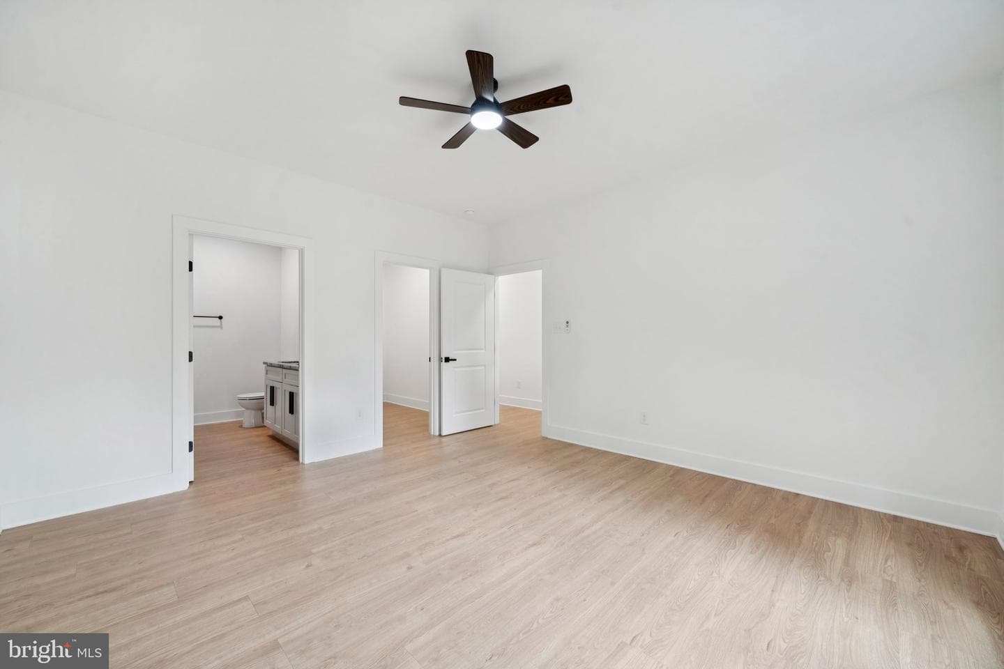 425 Palomino Drive photo 3