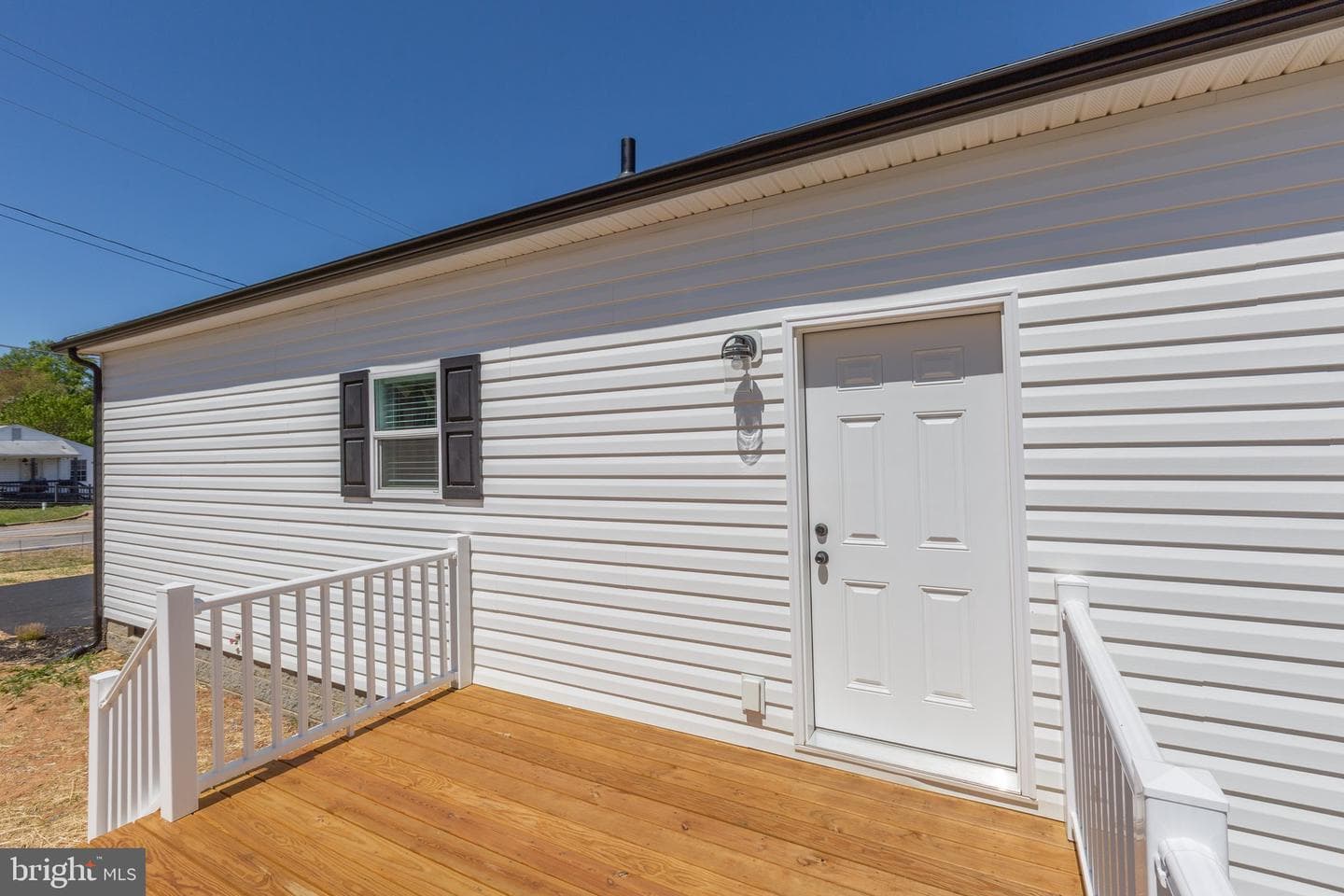 820 Mineral Avenue photo 30