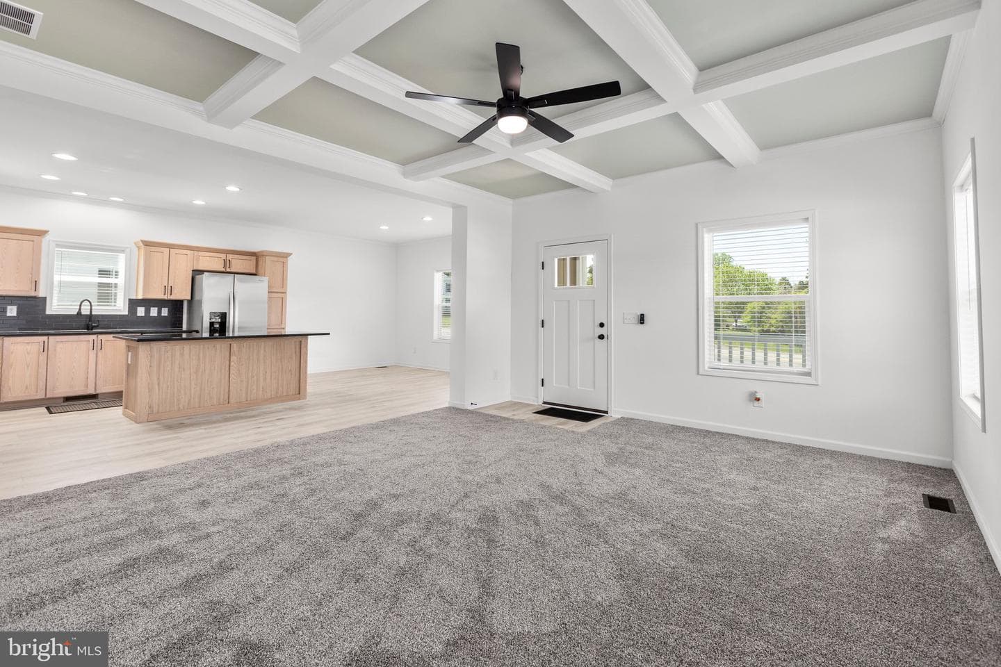 816 Mineral Avenue photo 9