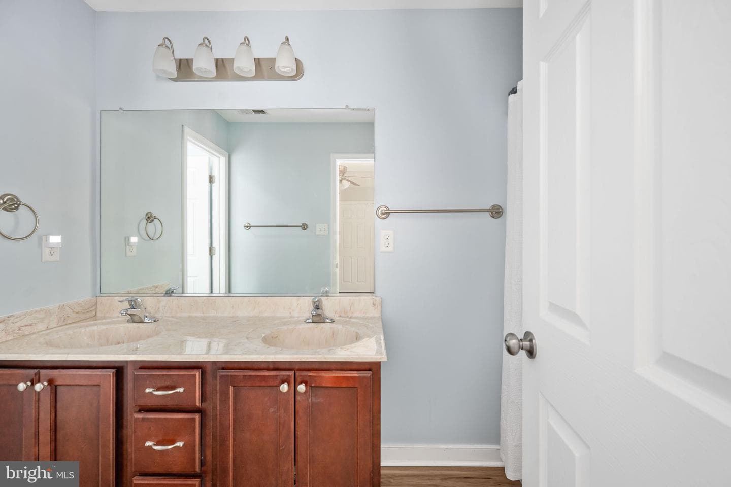 144 Plateau photo 52