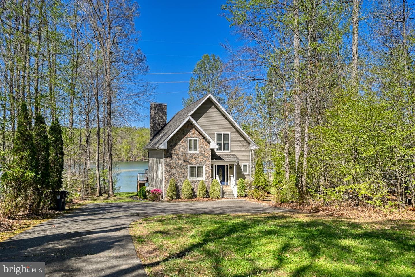 845 Elnor Road photo 2