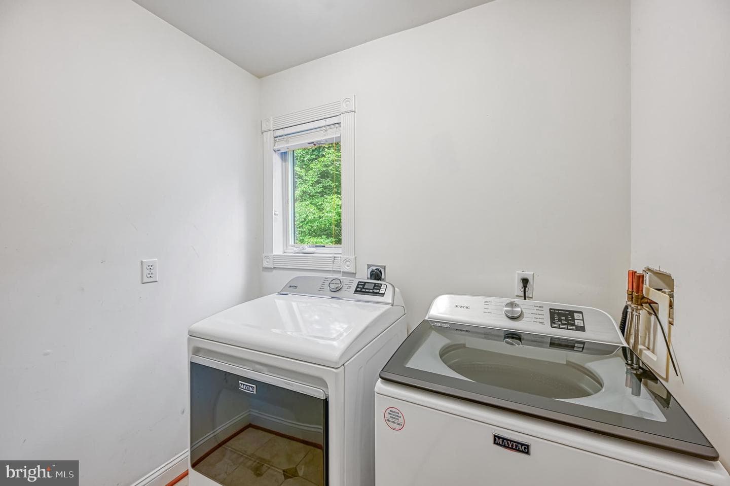 845 Elnor Road photo 24