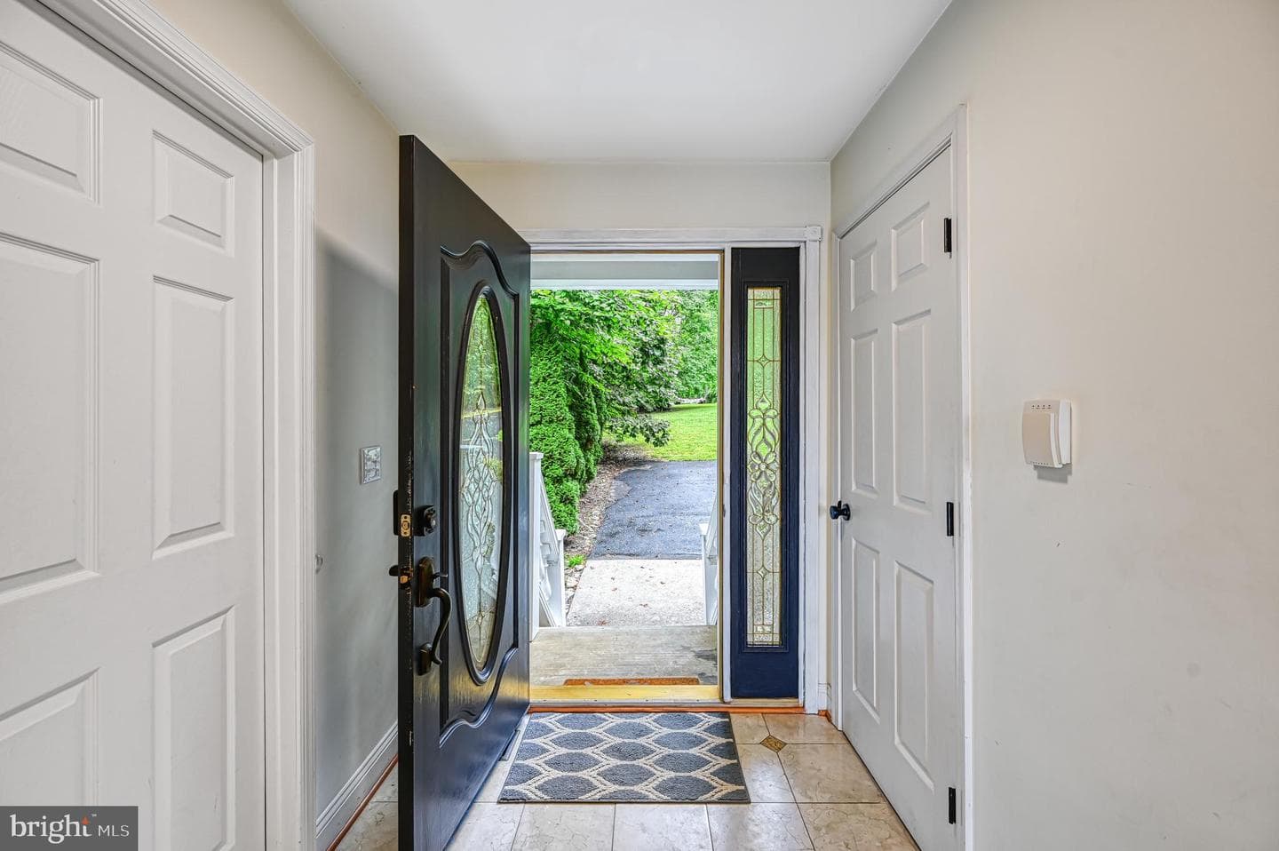 845 Elnor Road photo 4