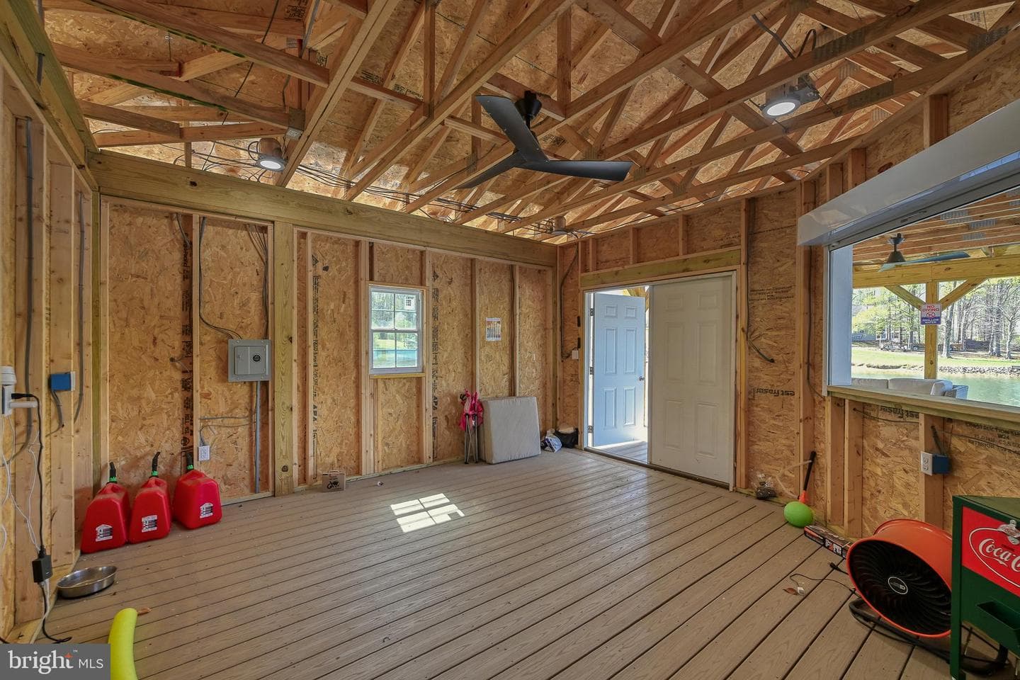 845 Elnor Road photo 66
