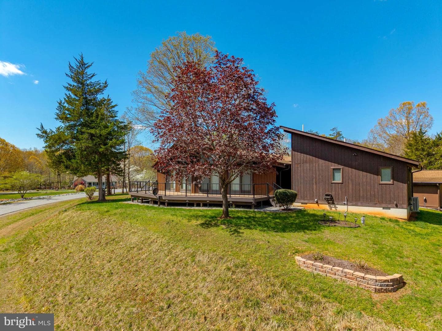 109 White Oak Drive, Mineral
