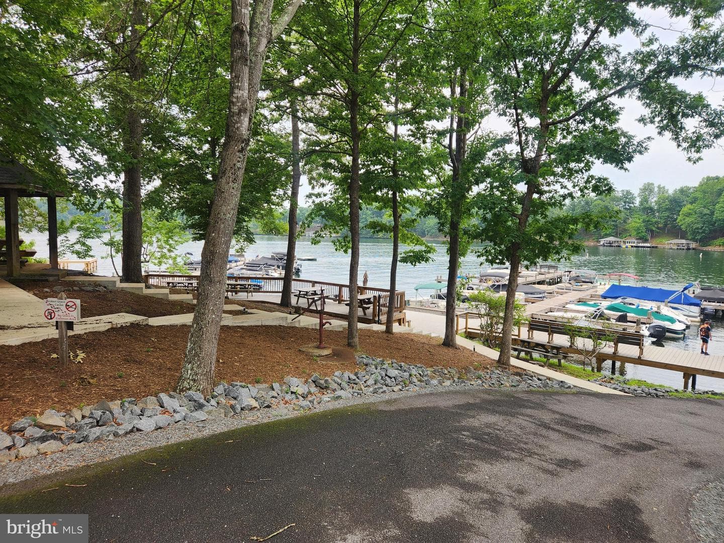 109 White Oak Drive photo 64
