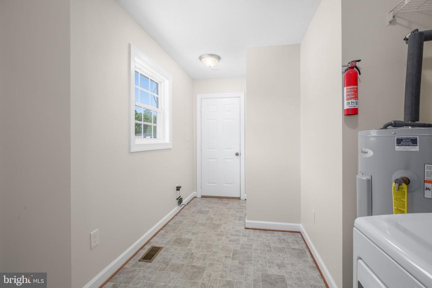 33 Austin Way photo 17