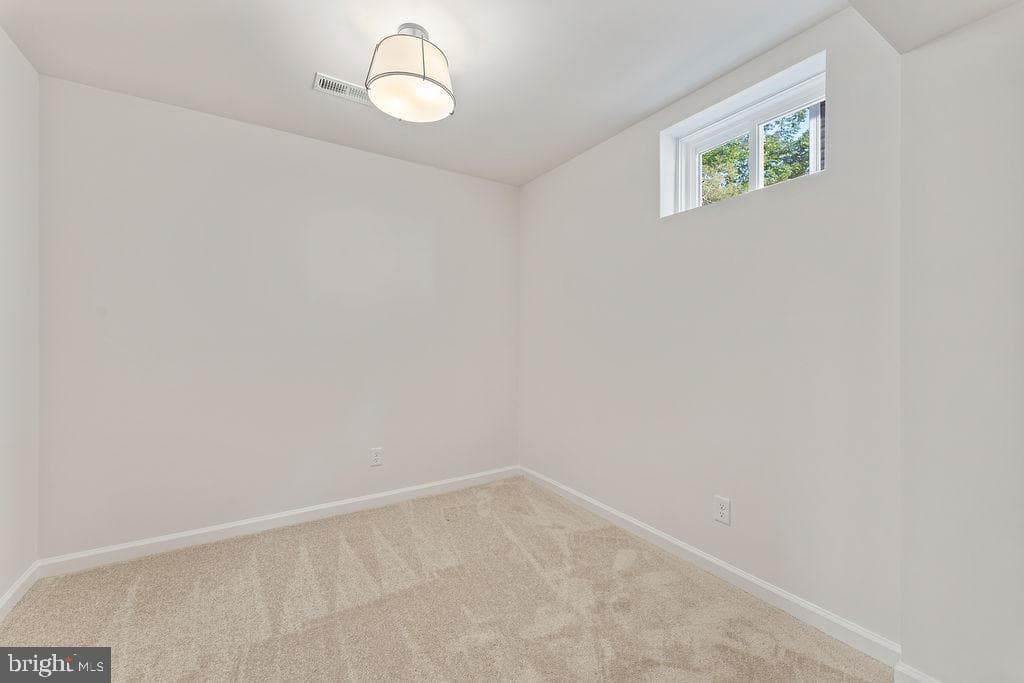 95 Woodland Shores Drive photo 34