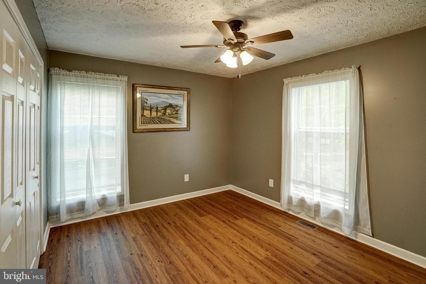 130 Oakleigh Lane photo 33