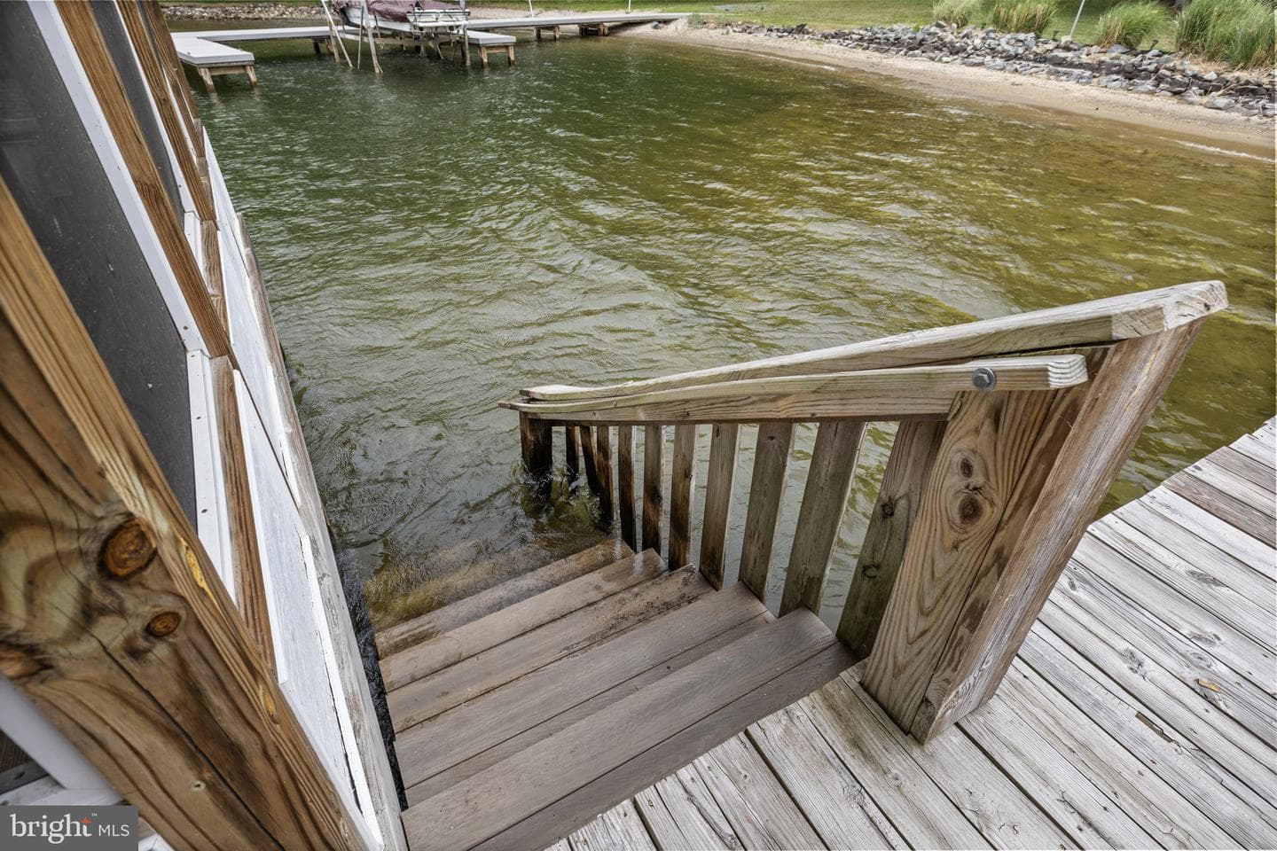 126 Village Dr photo 14