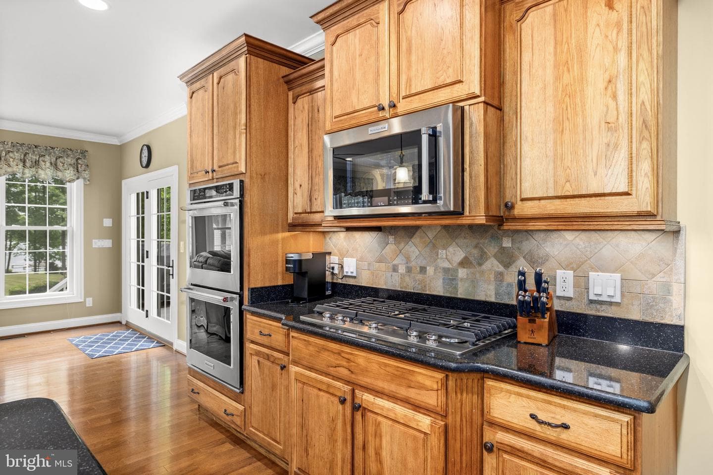 126 Village Dr photo 34