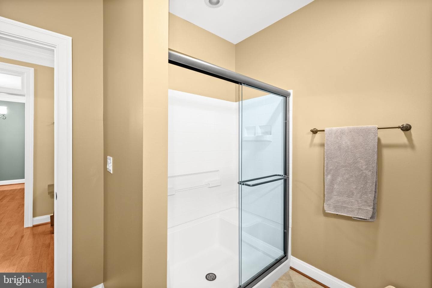 126 Village Dr photo 49