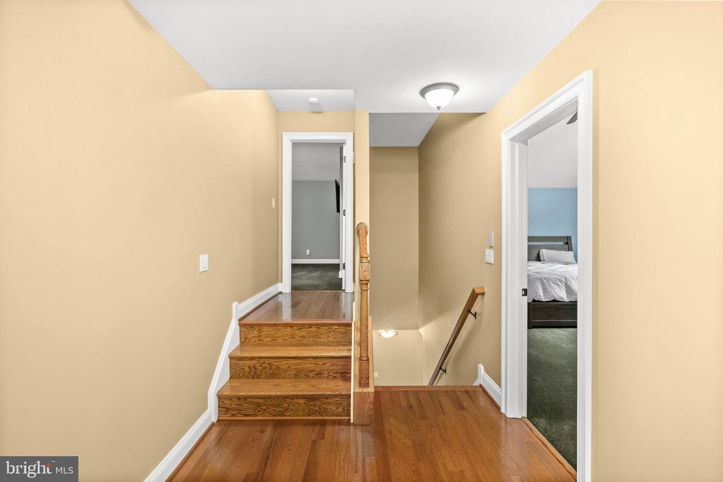 126 Village Dr photo 52