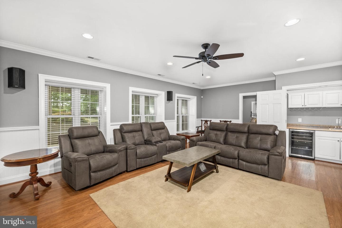 126 Village Dr photo 60