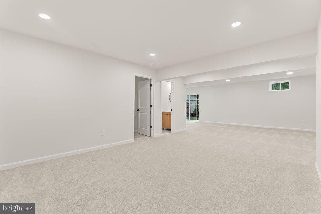 224 Edgewood Drive photo 33