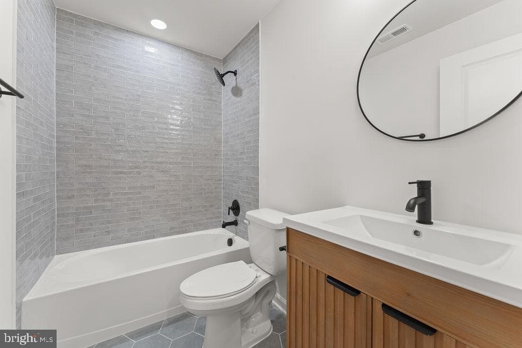 224 Edgewood Drive photo 39