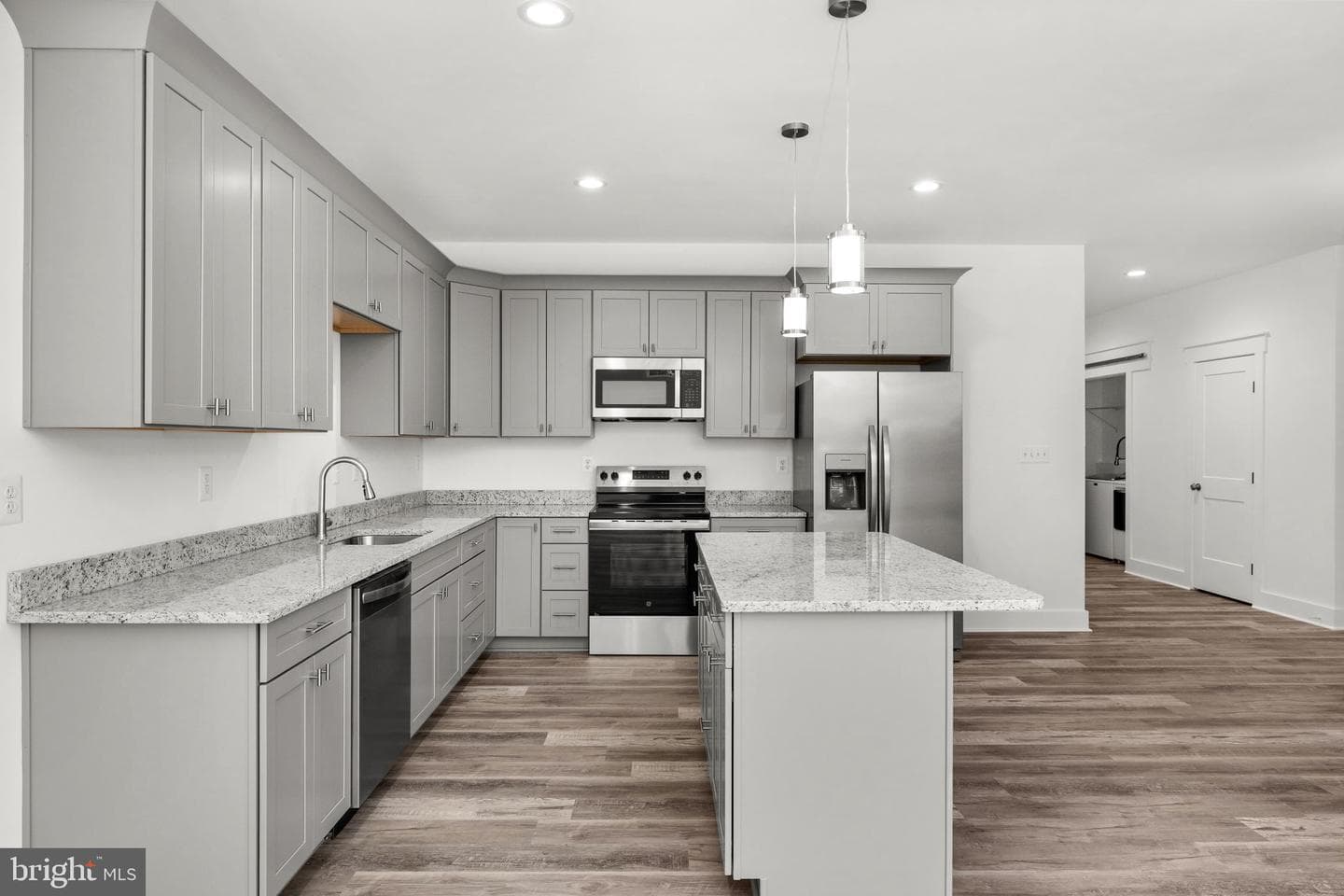 154 Waterview Drive photo 16