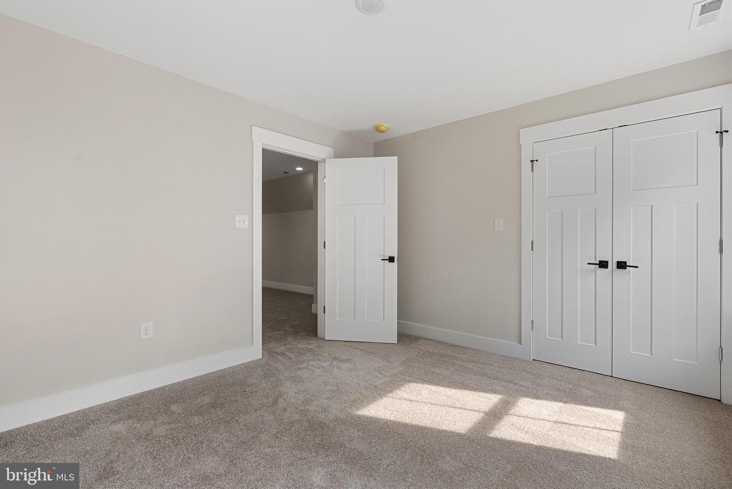 155 Noahs Landing Drive photo 47