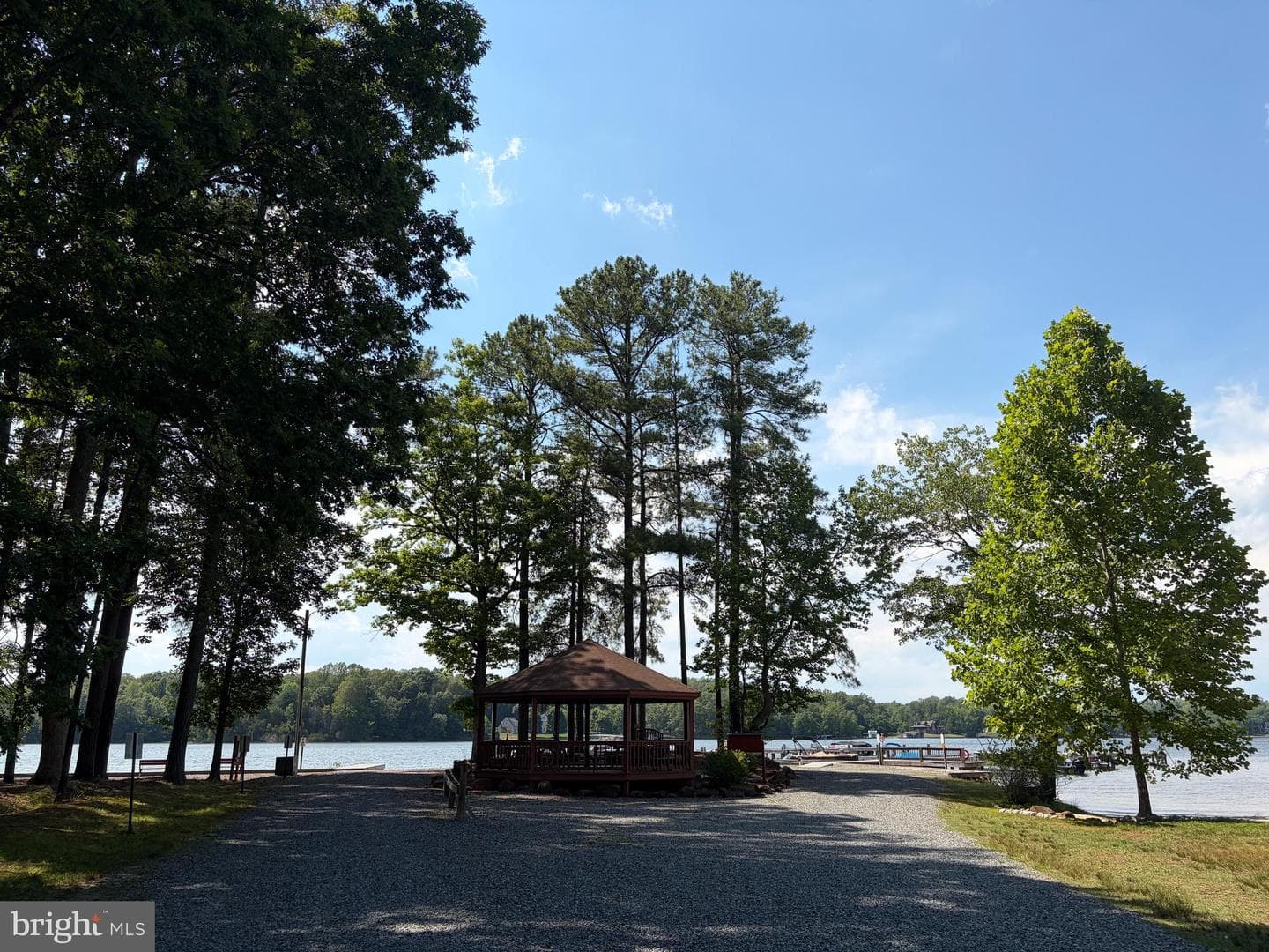 38 Jerdone Island photo 31
