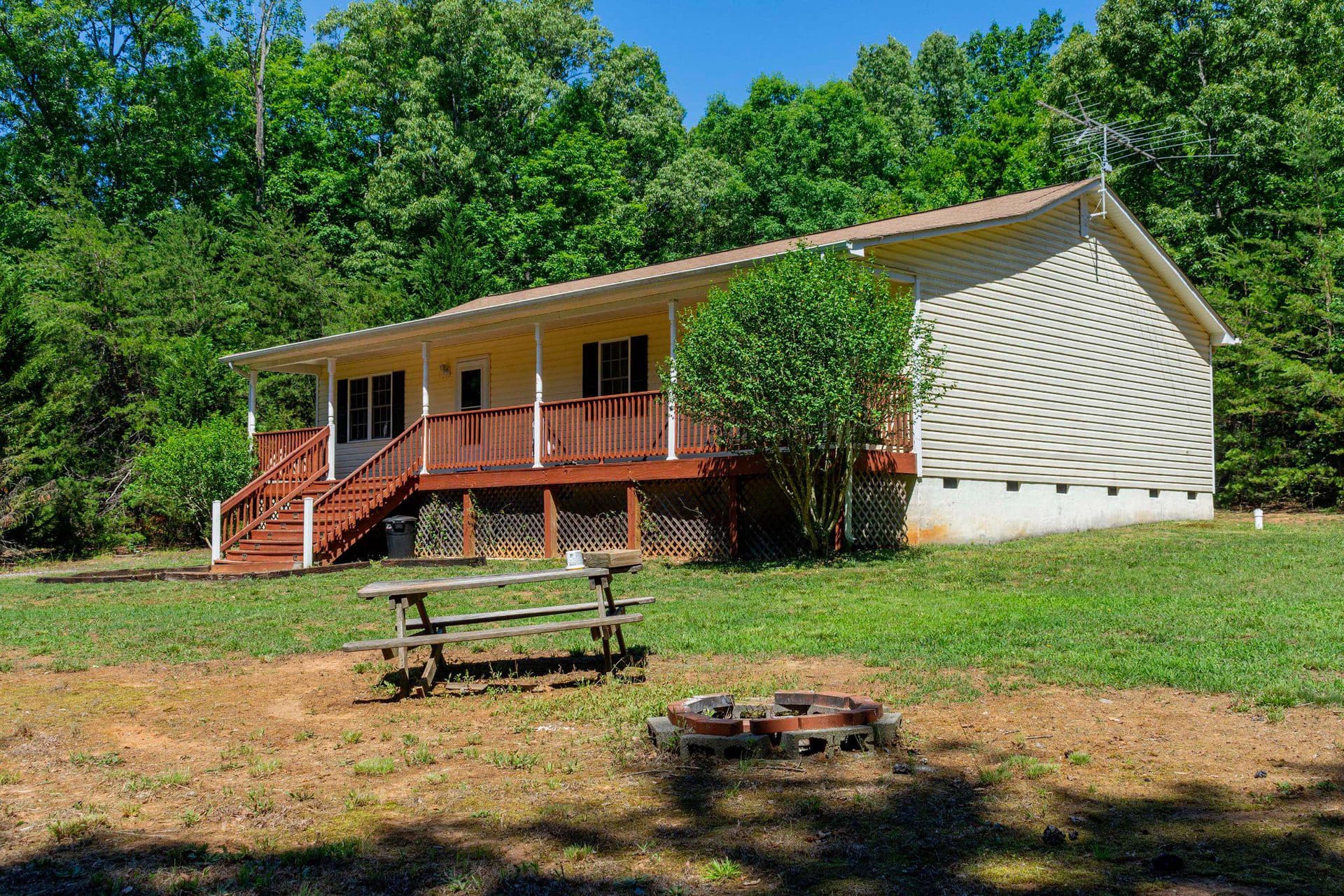367 Tall Pines Dr photo 4