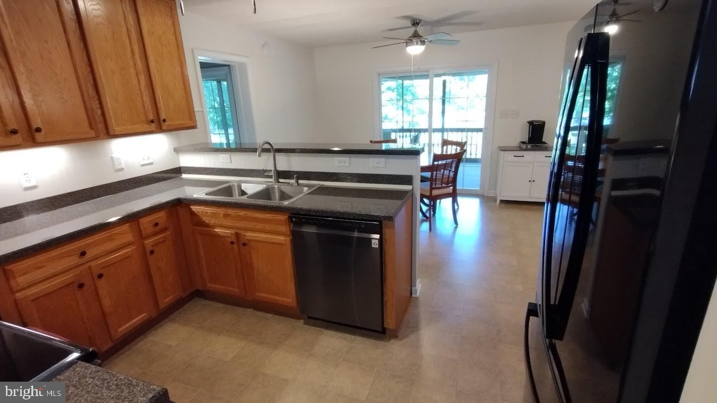 305 Catamaran Court photo 17