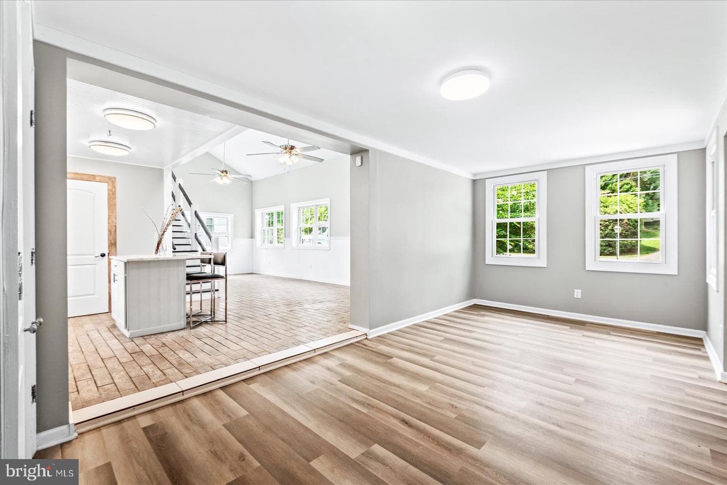 270 Ellis Drive photo 11