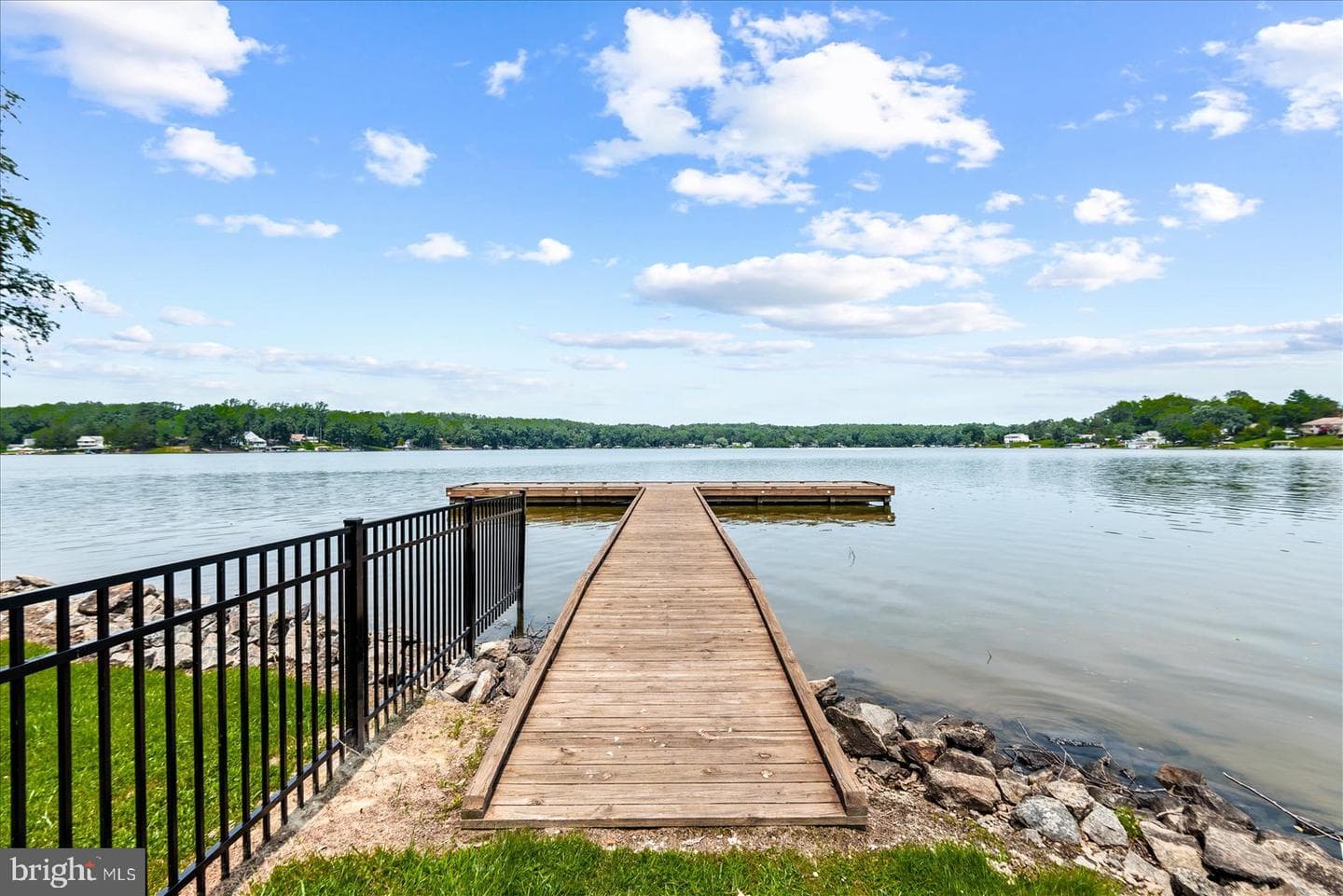 270 Ellis Drive photo 68