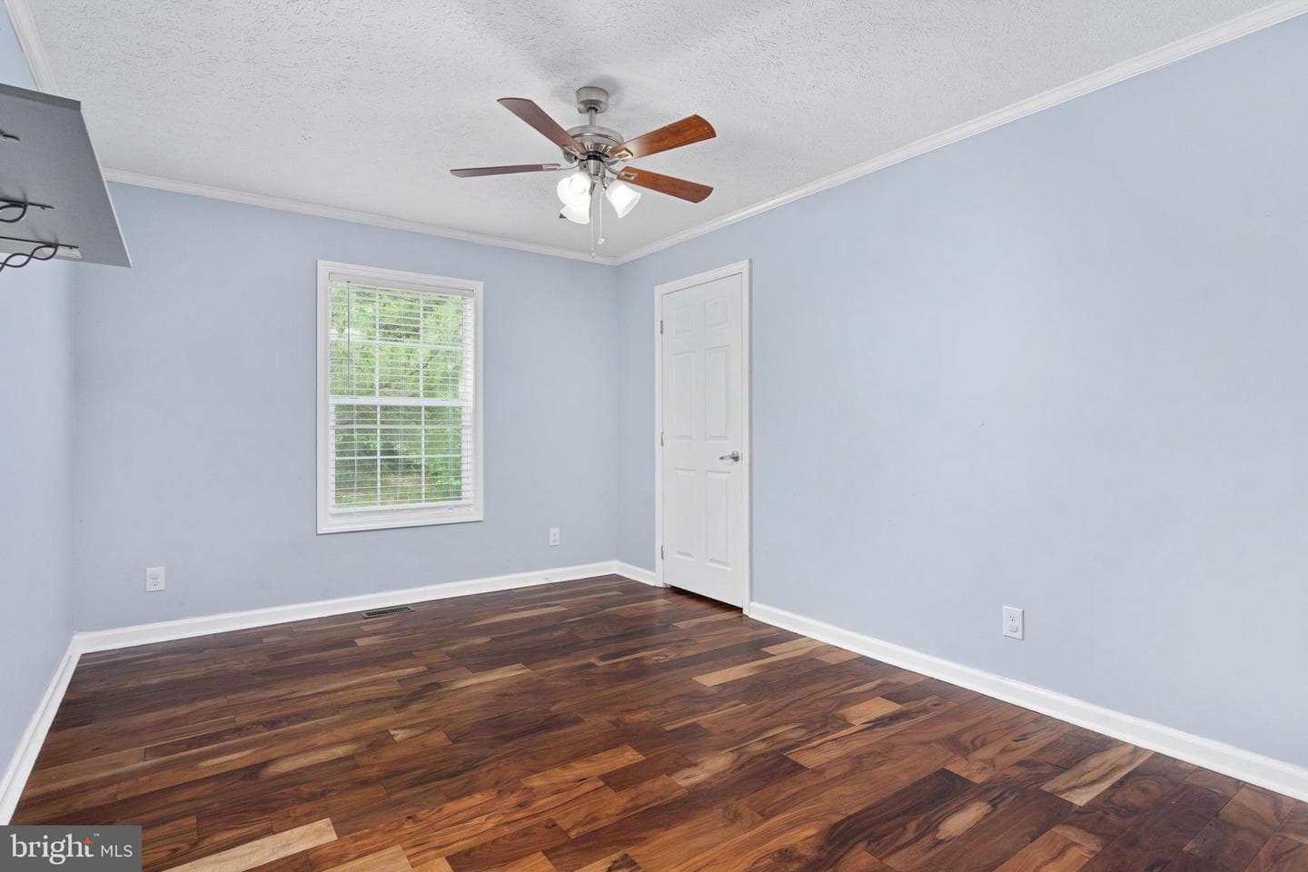 212 Briar Circle photo 32