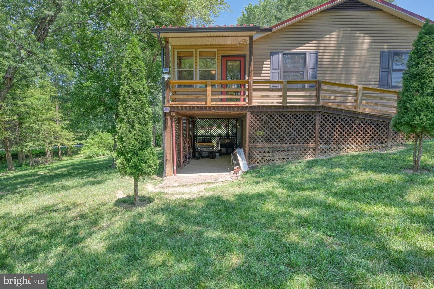 110 Patrick Henry Dr photo 15