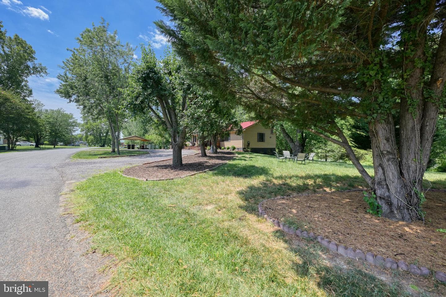 110 Patrick Henry Dr photo 22