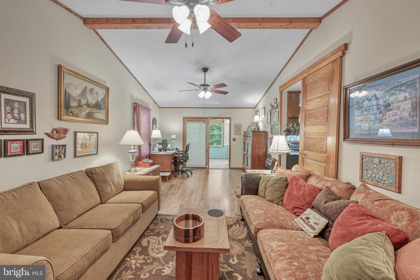 110 Patrick Henry Dr photo 30