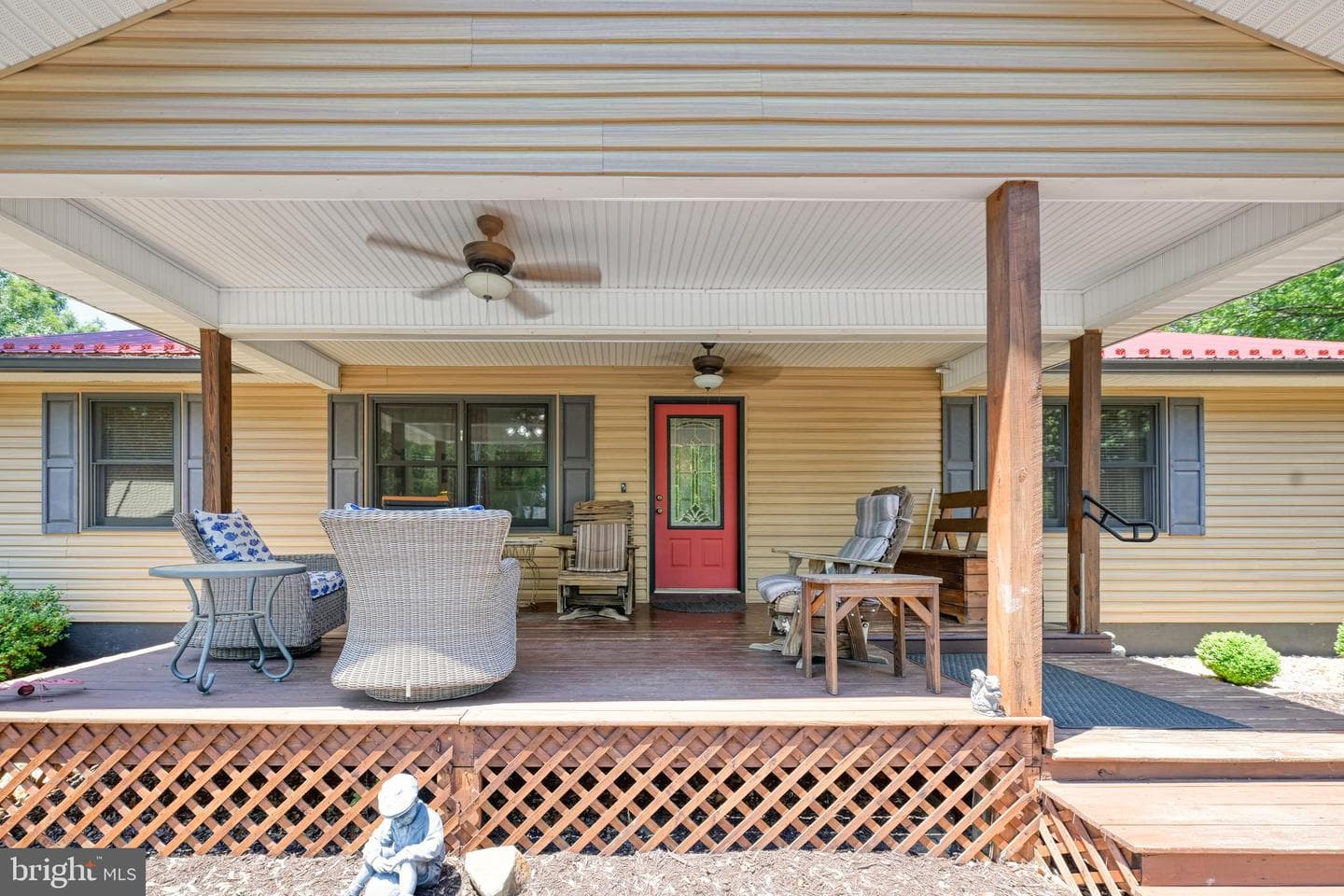 110 Patrick Henry Dr photo 5