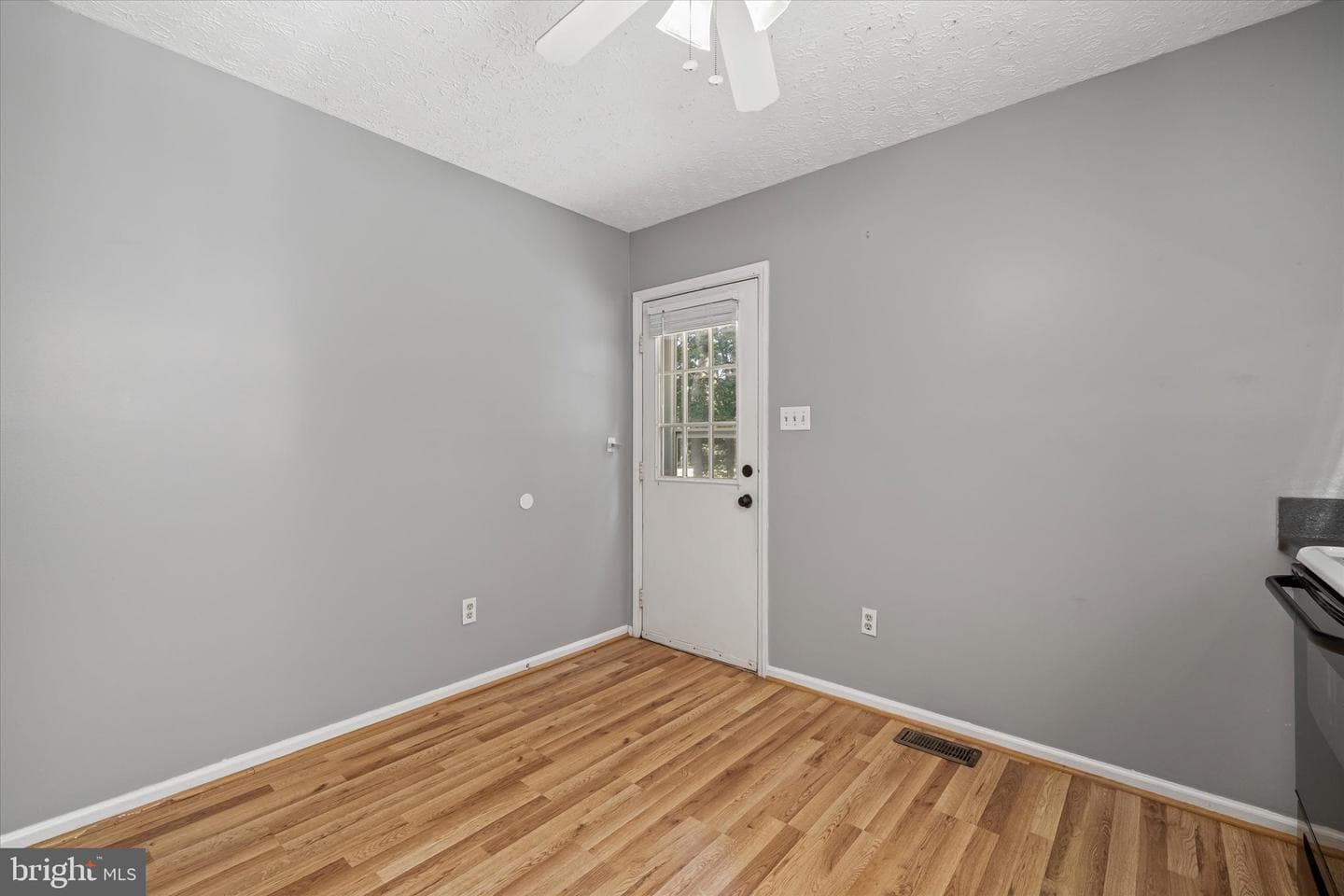 252 Evergreen Rd photo 13