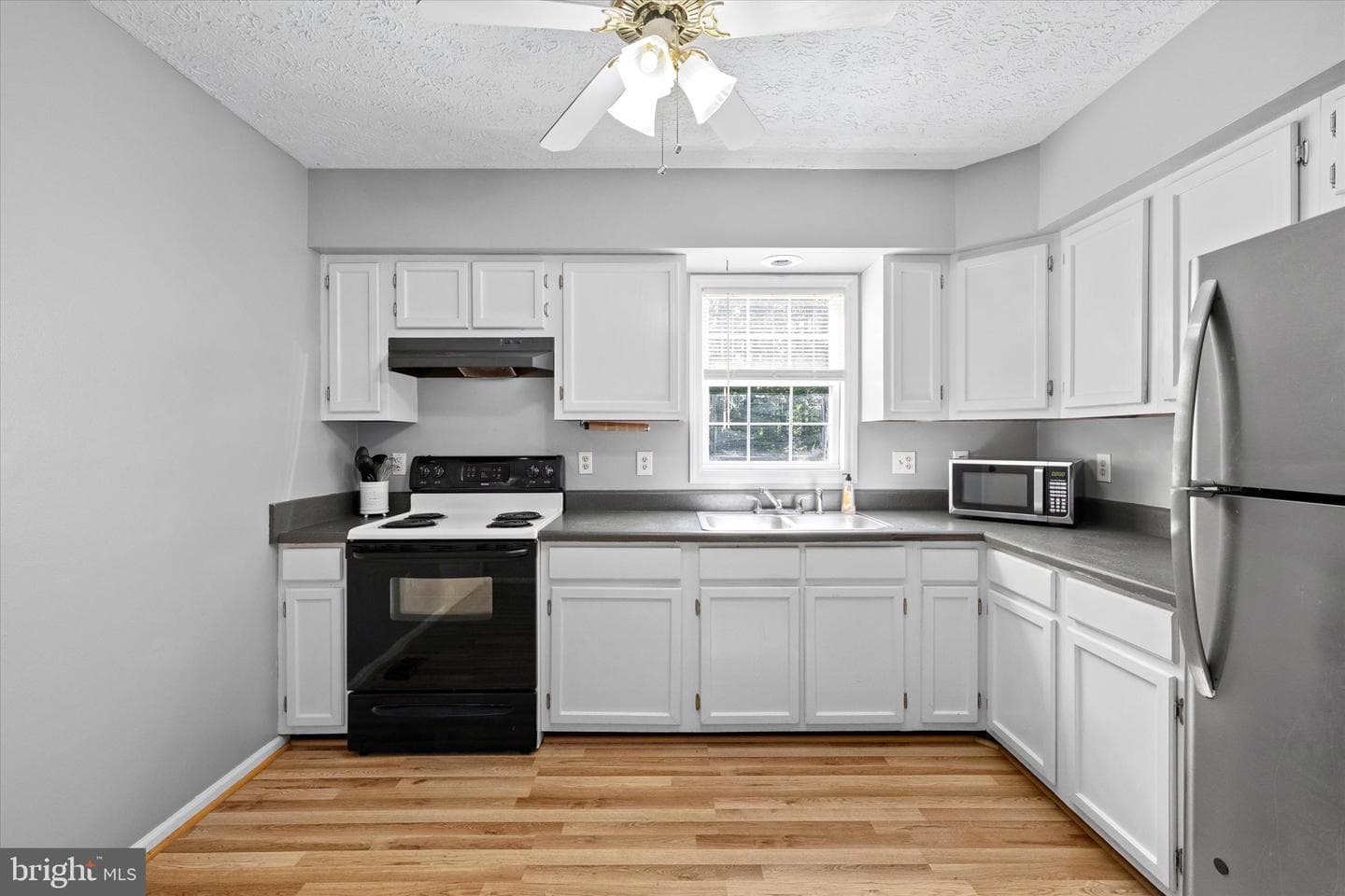 252 Evergreen Rd photo 16