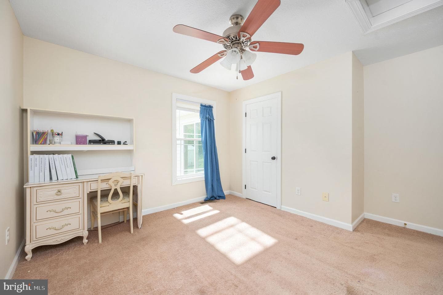 160 Lancaster Court photo 45