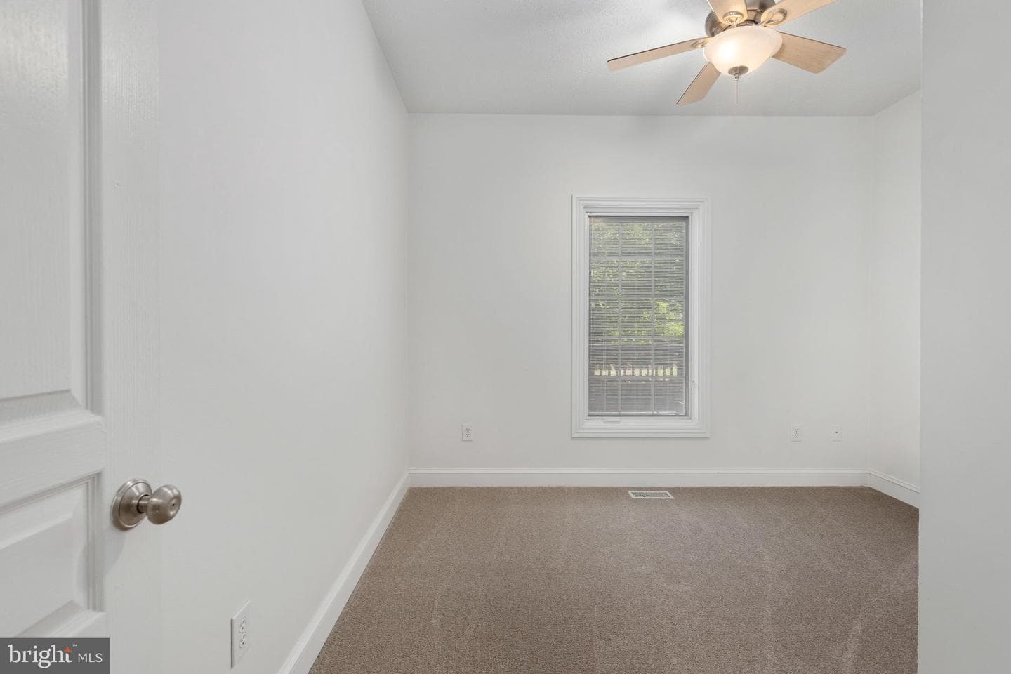 197 Oakleigh Lane photo 44