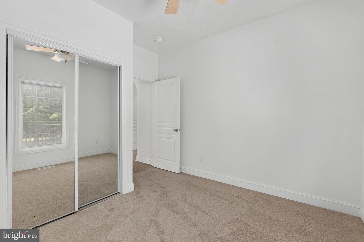 197 Oakleigh Lane photo 45