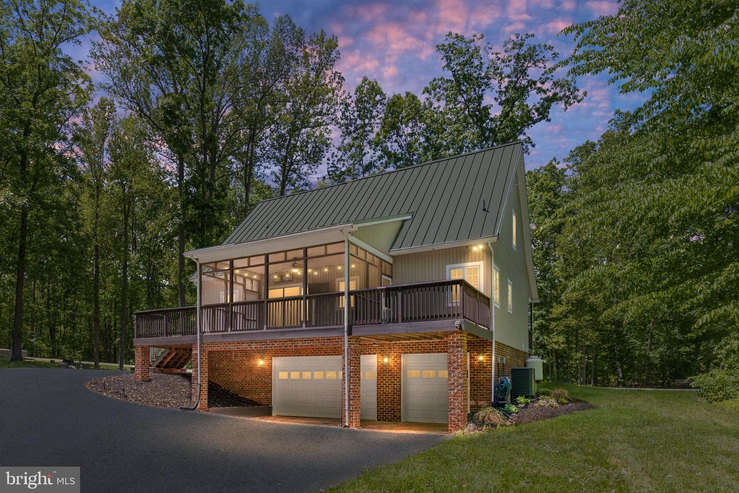 197 Oakleigh Lane photo 82