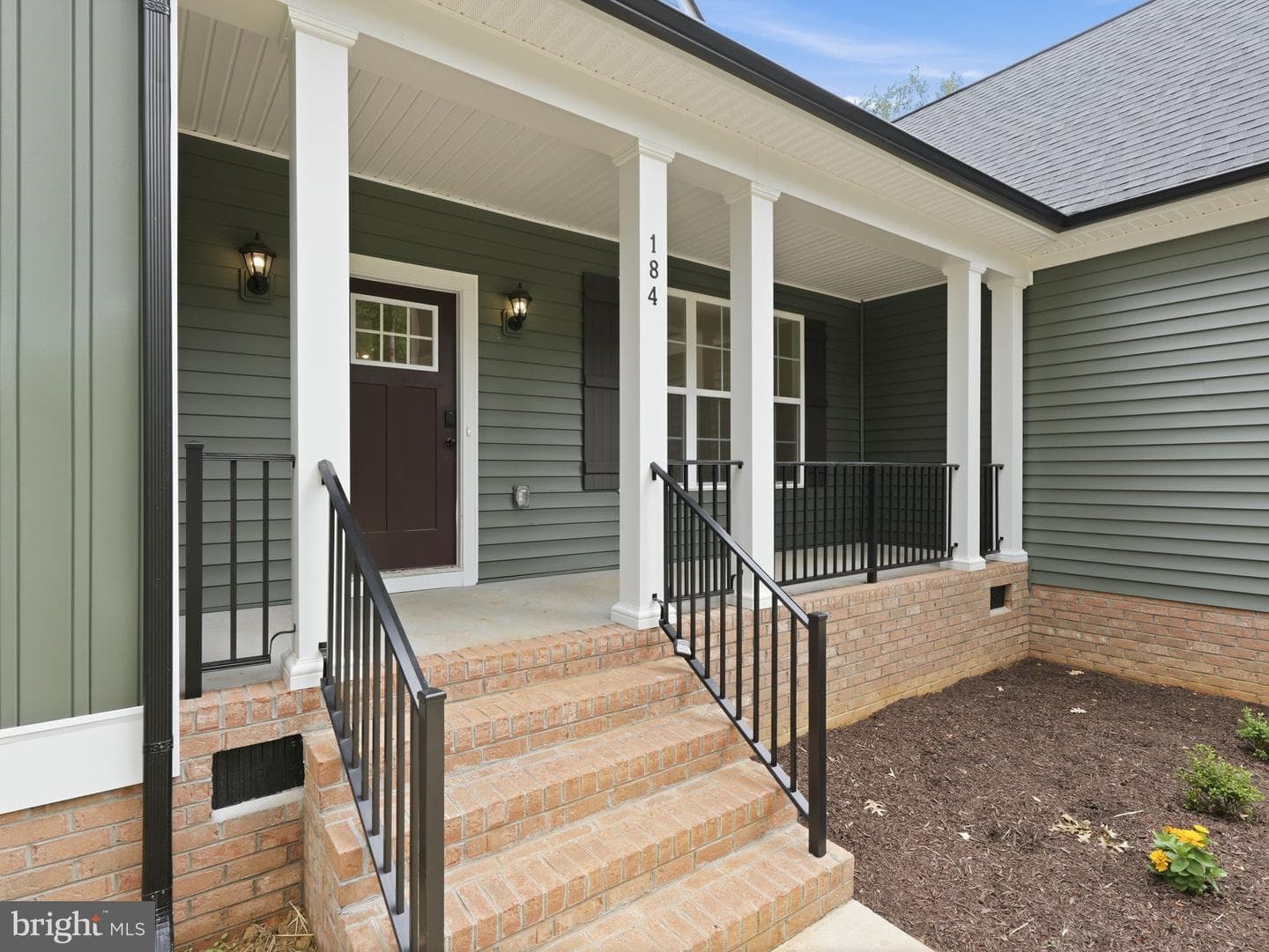 184 Anna Coves Court, Mineral