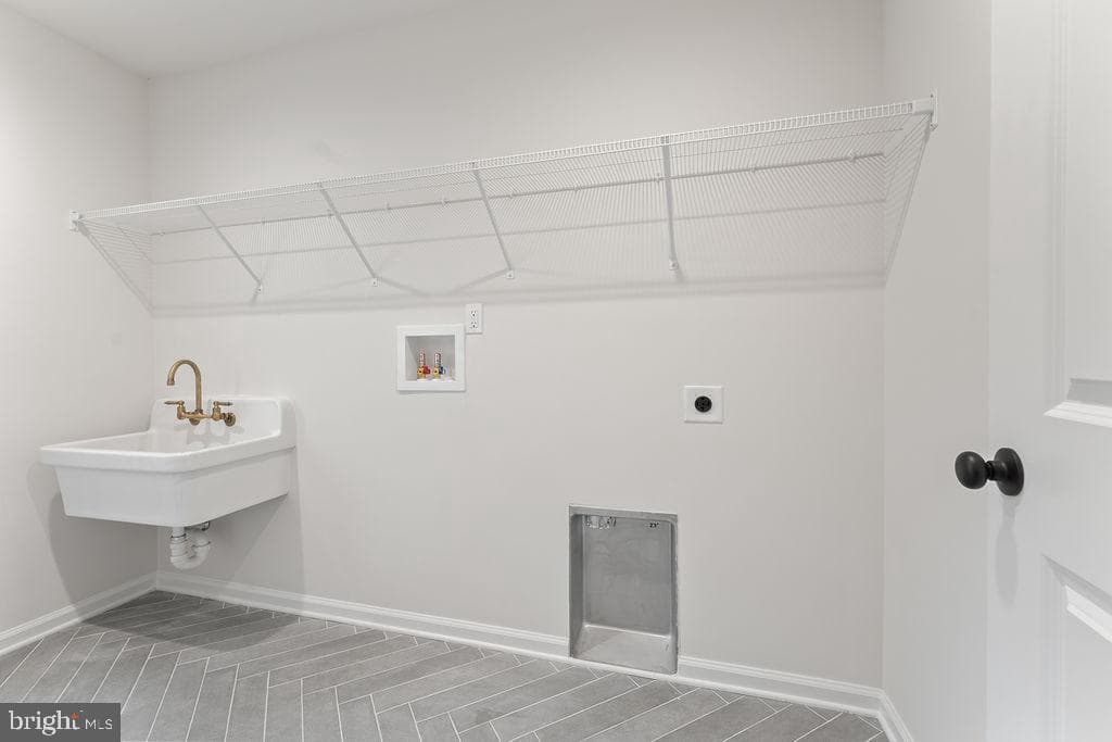 224 Edgewood Drive photo 18