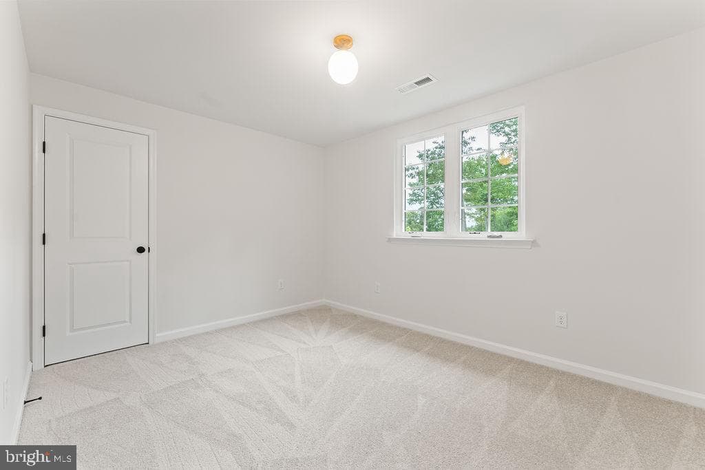 224 Edgewood Drive photo 29