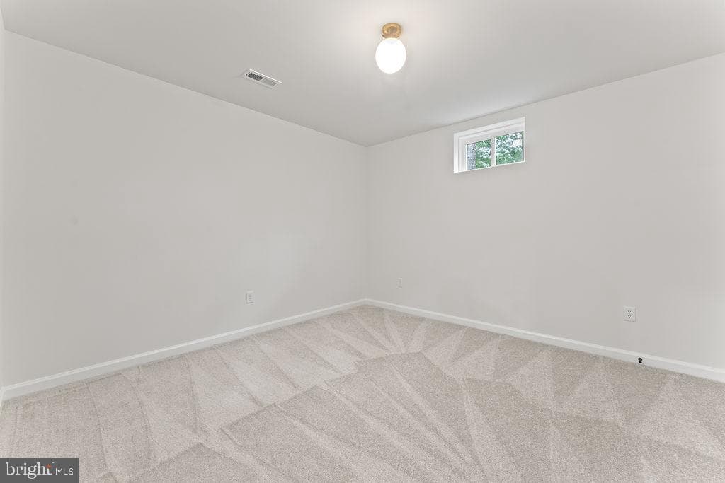 224 Edgewood Drive photo 40